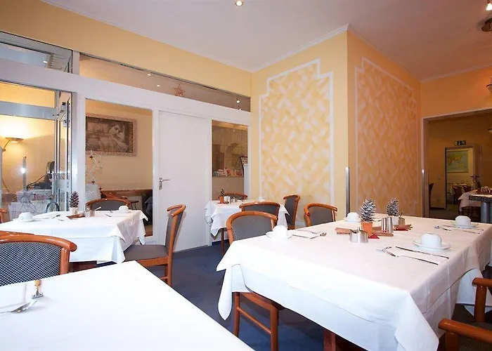 Falk Hotel